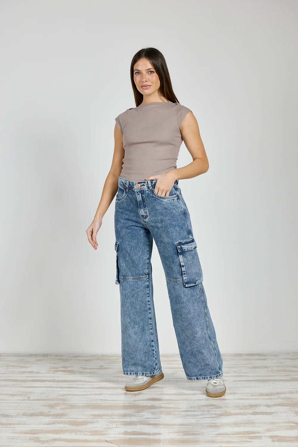 Jean Cenitho Wide Leg Cargo Nevado Rígido